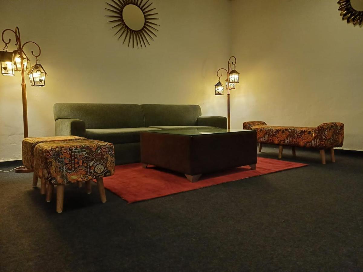 Hotel Elite Sector 45 I Gurgaon Central I Couple Friendly Екстериор снимка