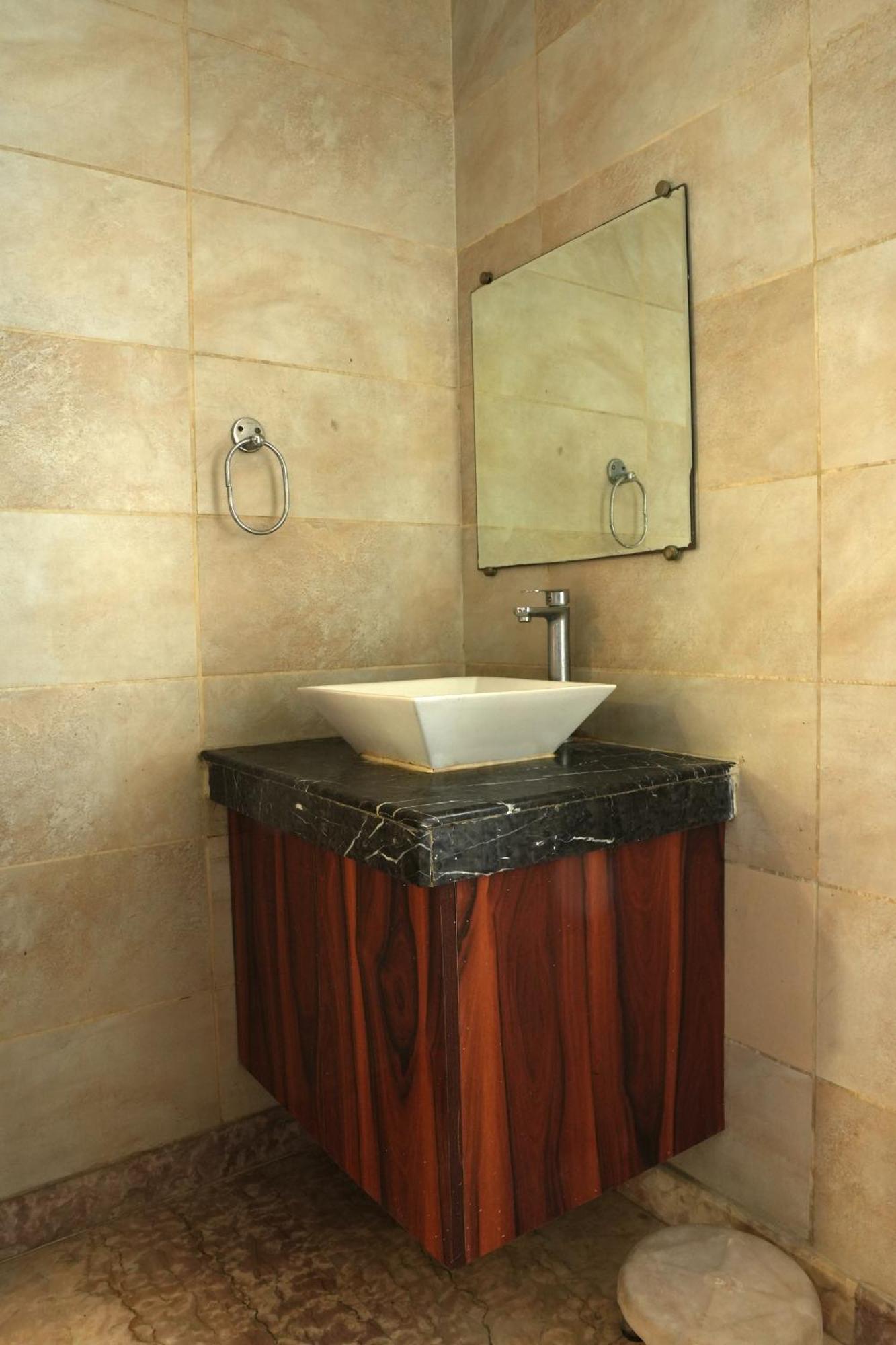 Hotel Elite Sector 45 I Gurgaon Central I Couple Friendly Екстериор снимка