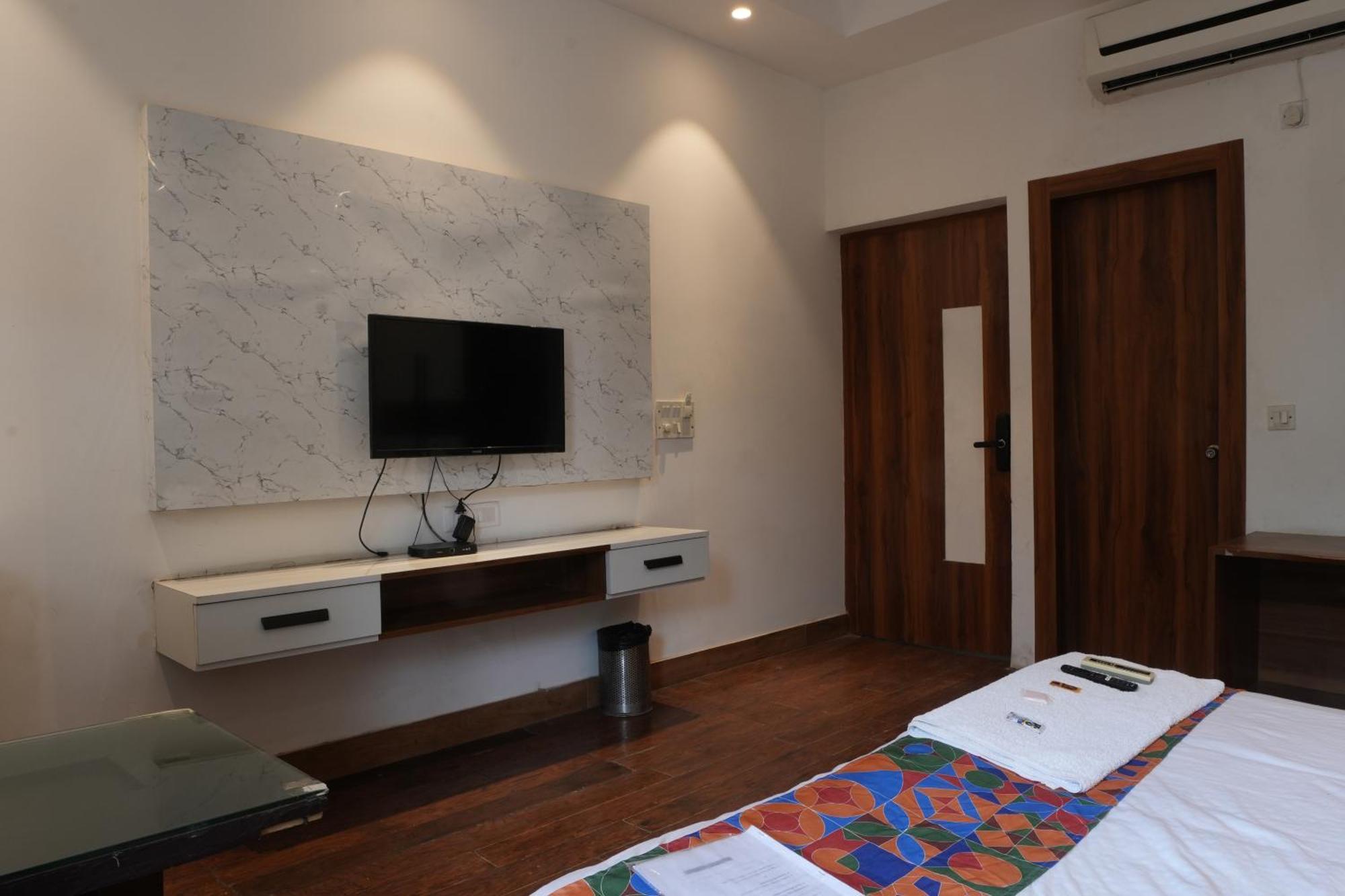 Hotel Elite Sector 45 I Gurgaon Central I Couple Friendly Екстериор снимка